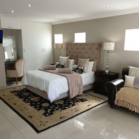 Pongola Road Self Catering Accommodation Uitenhage المظهر الخارجي الصورة