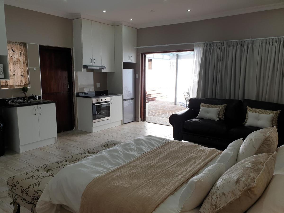 Pongola Road Self Catering Accommodation Uitenhage المظهر الخارجي الصورة