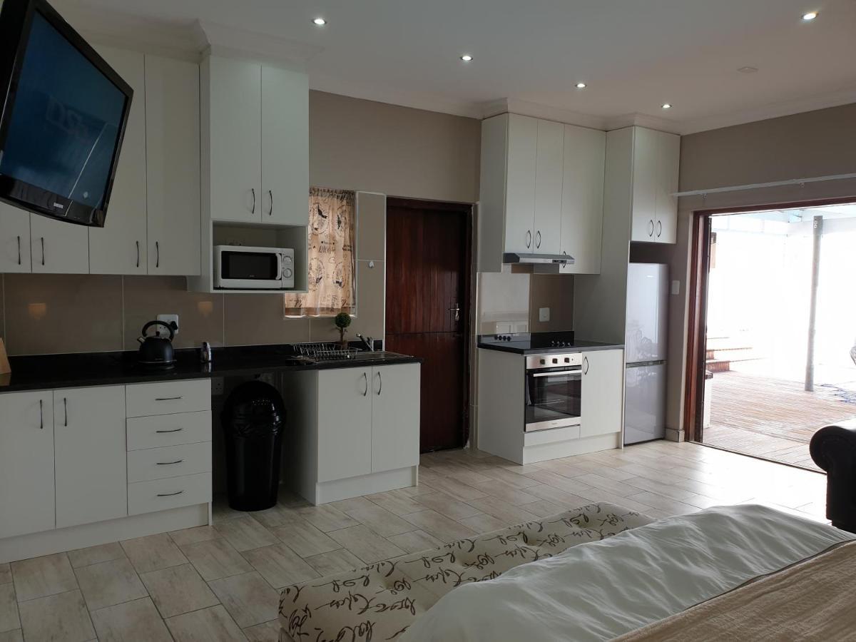 Pongola Road Self Catering Accommodation Uitenhage المظهر الخارجي الصورة