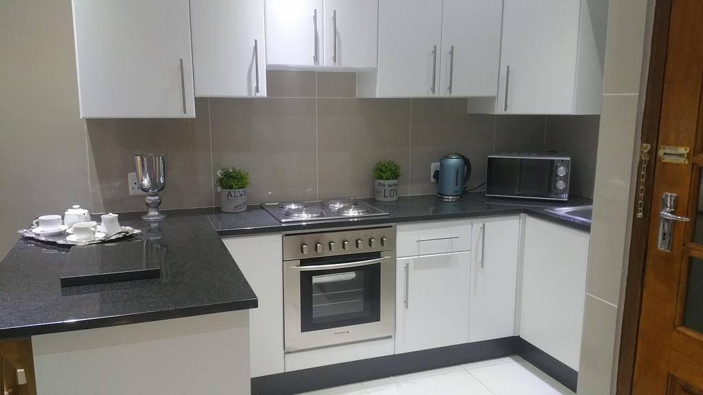 Pongola Road Self Catering Accommodation Uitenhage المظهر الخارجي الصورة