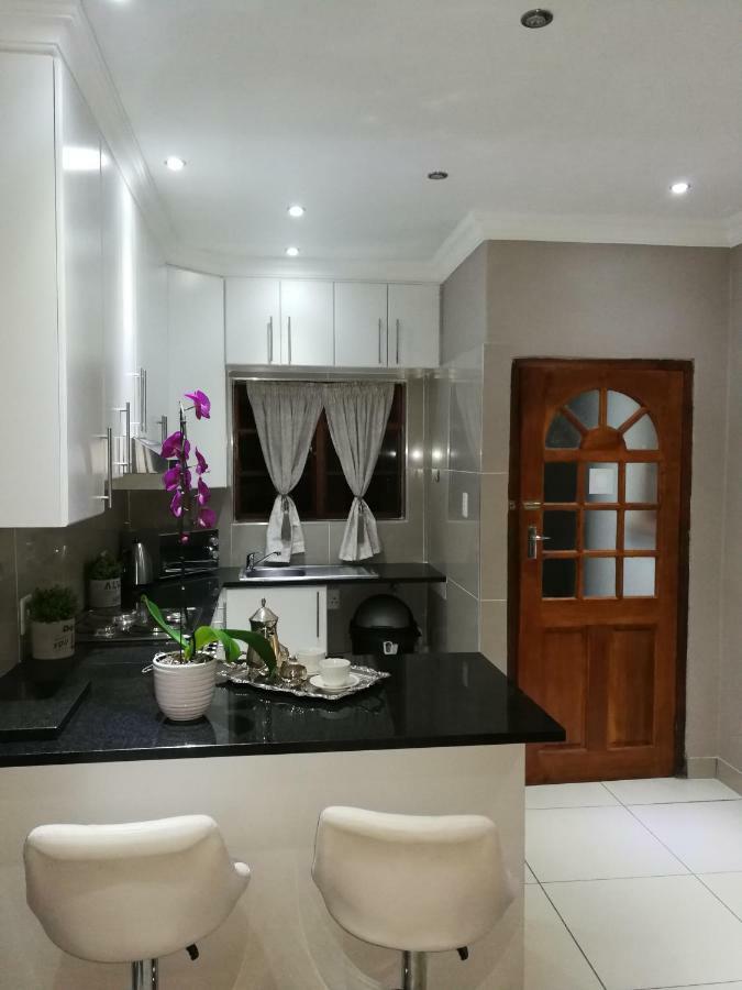 Pongola Road Self Catering Accommodation Uitenhage المظهر الخارجي الصورة