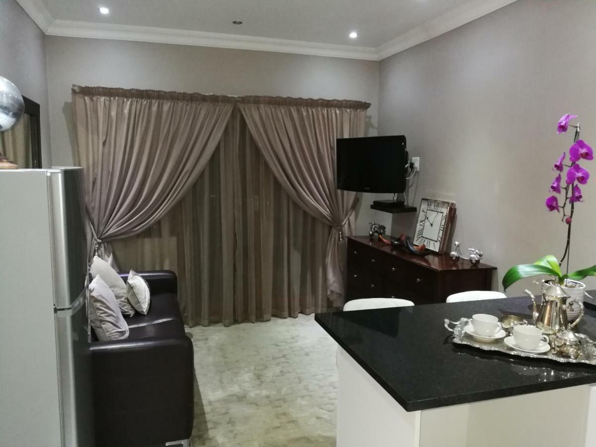 Pongola Road Self Catering Accommodation Uitenhage المظهر الخارجي الصورة