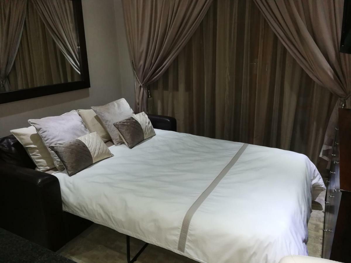 Pongola Road Self Catering Accommodation Uitenhage المظهر الخارجي الصورة