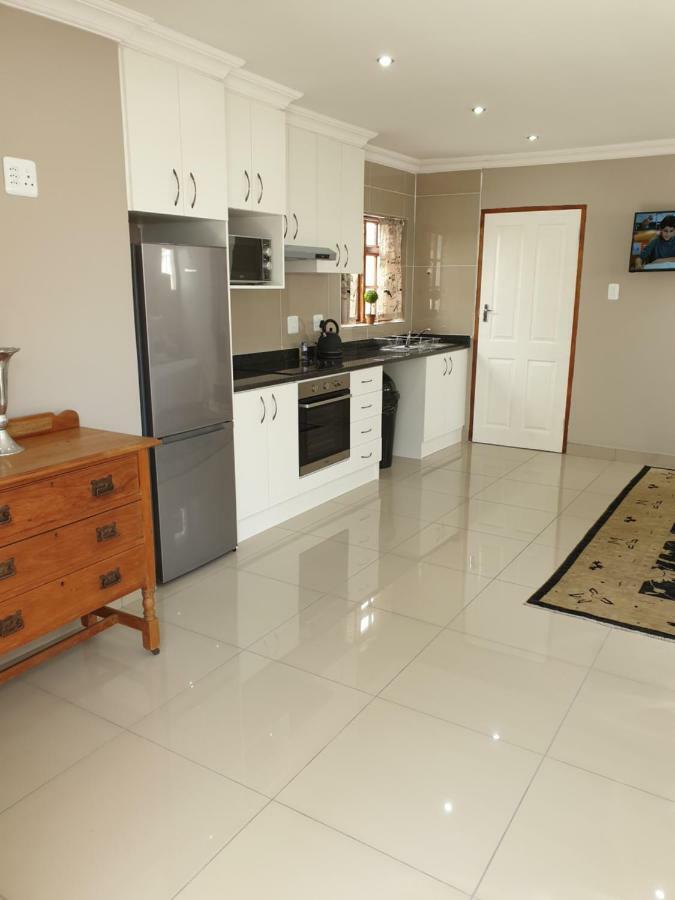 Pongola Road Self Catering Accommodation Uitenhage المظهر الخارجي الصورة